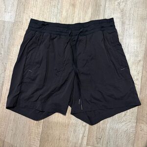 L.L Bean Women's Vista Camp Shorts-size medium